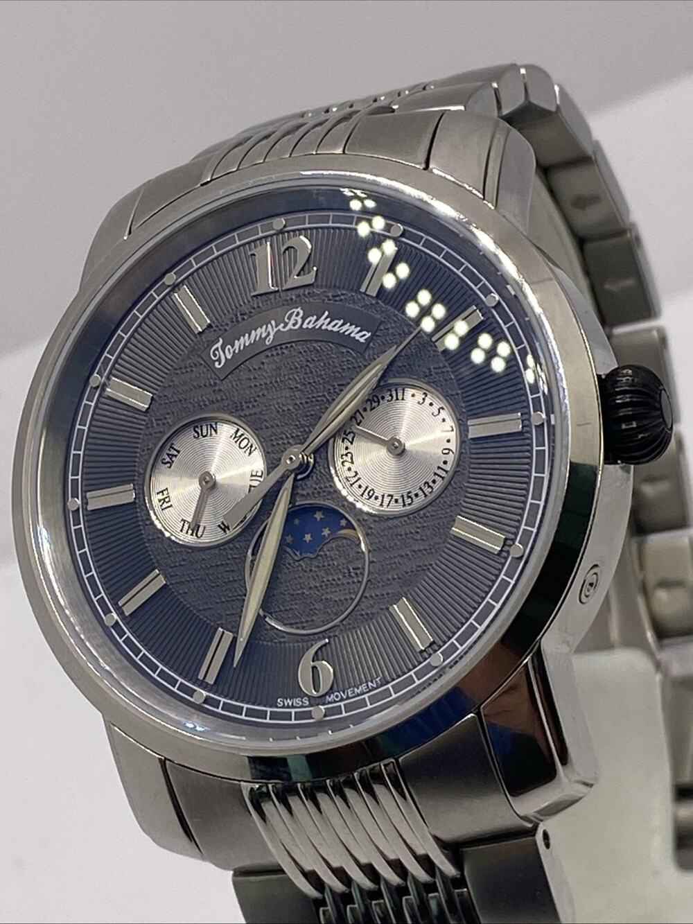 Tommy Bahama Mens Moon Phase Watch Works New Battery
